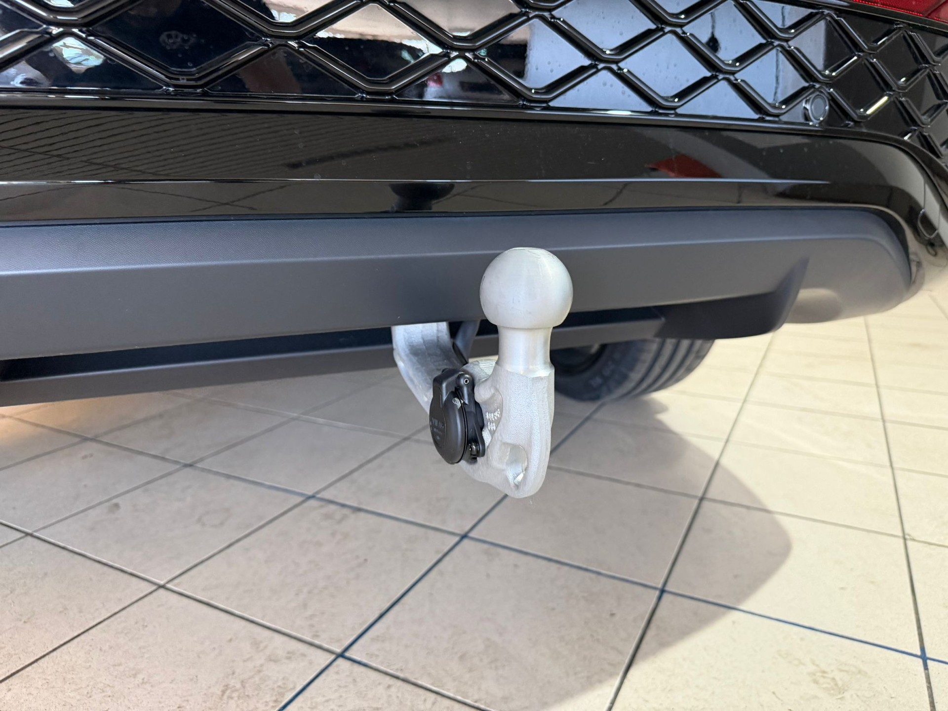 VW Tayron 2.0 TSI R-Line DSG 4Motion-image-4