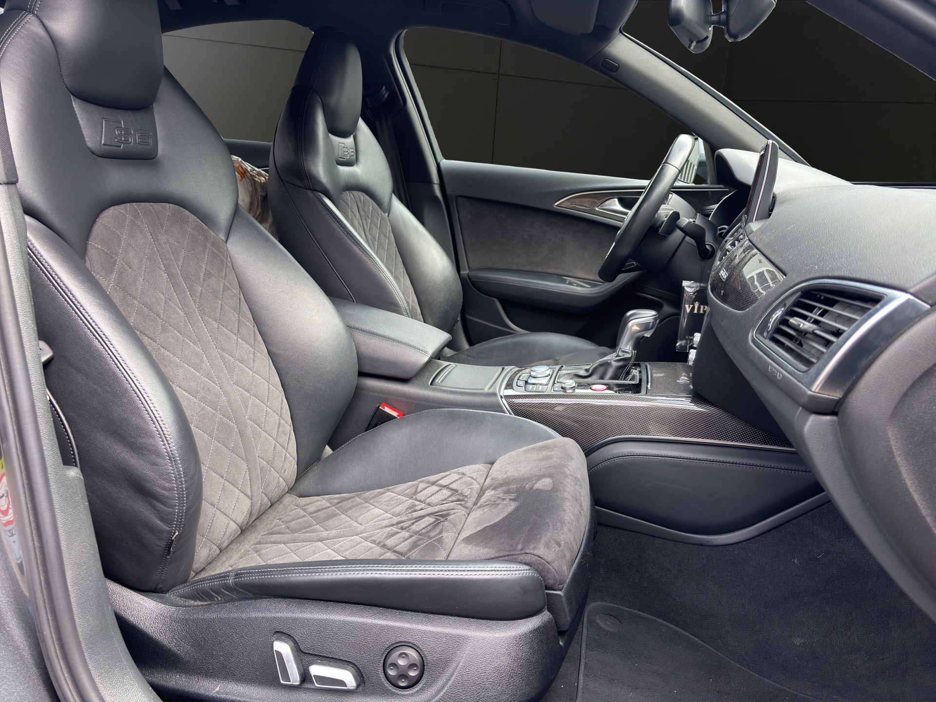 AUDI S6 Limousine 4.0 TFSI V8 quattro S-tronic-image-17