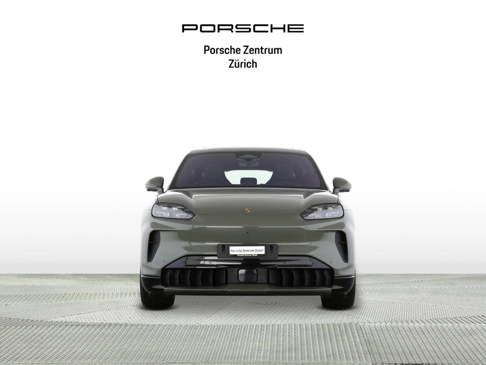 PORSCHE Cayenne Electric-image-5