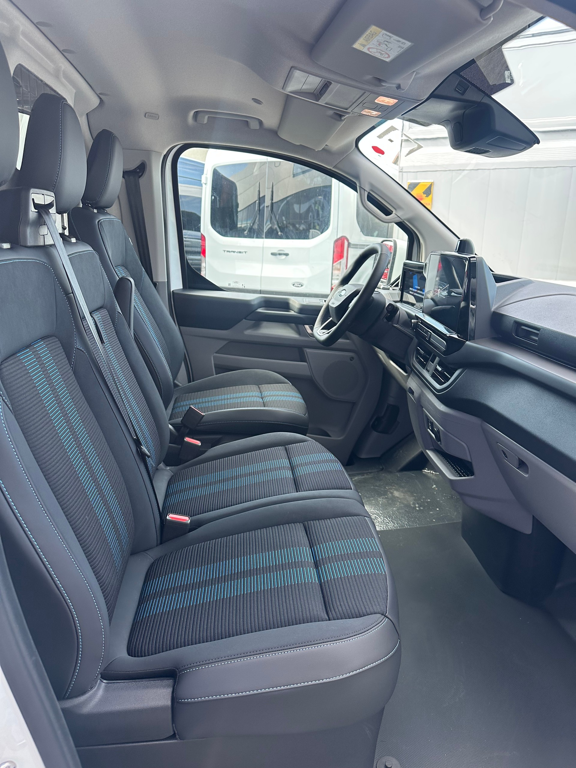 FORD Transit Custom Van 320 L2 2.5 Durat Sport/PHEV-image-13