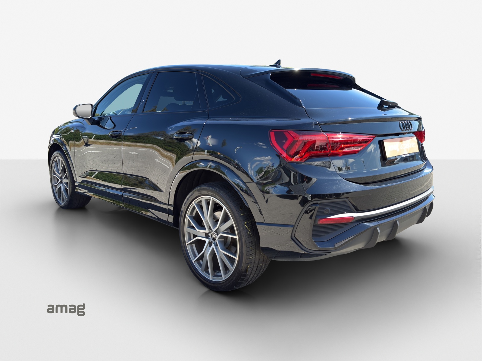 AUDI Q3 Sportback 45 TFSI S line quattro S-tronic-showroom-element-2