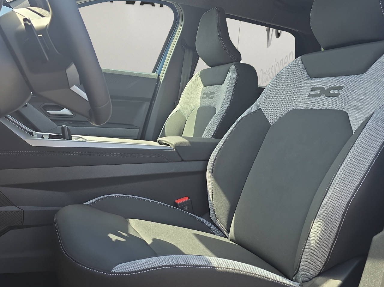 DACIA Bigster 1.2 Hybrid Journey 4WD-image-8