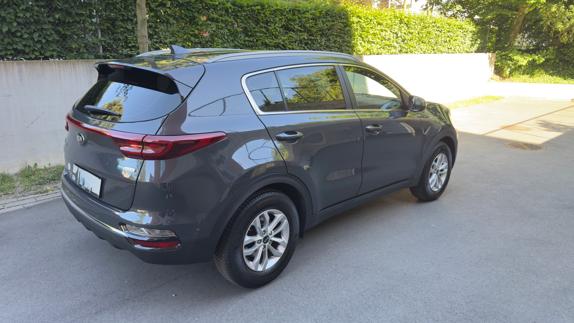 KIA SPORTAGE-image-4