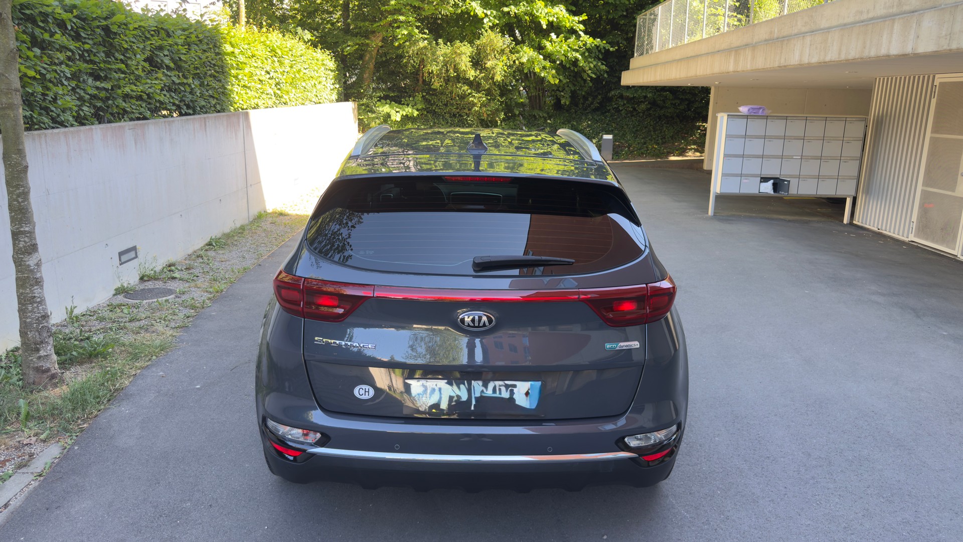 KIA SPORTAGE-image-3
