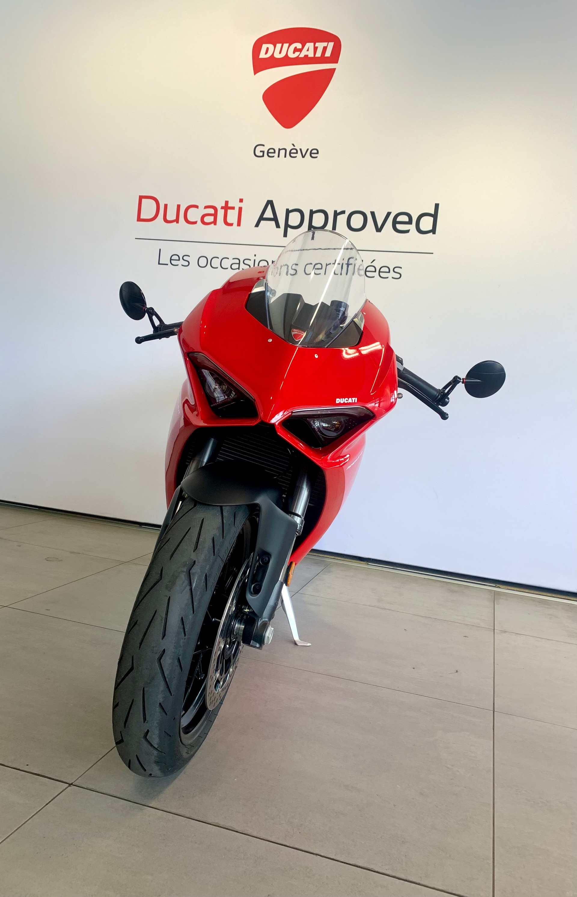 DUCATI Panigale V2-image-2
