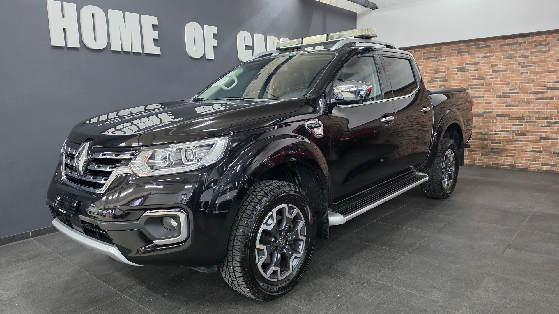 RENAULT Alaskan DC Twin Turbo dCi 190 4WD Intens A-showroom-element-1