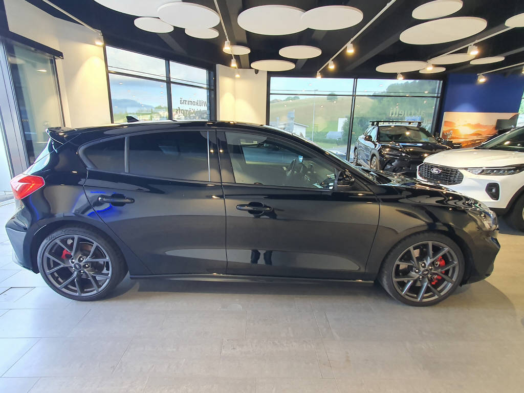 FORD Focus 2.3 EcoB ST-showroom-element-3