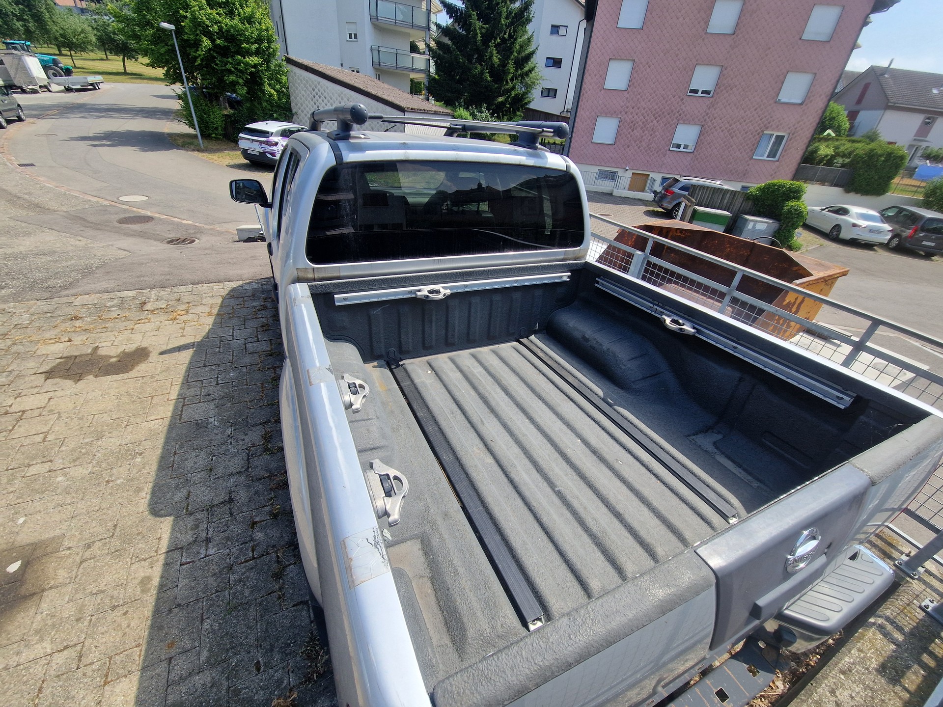 NISSAN Navara V6 Double Cab LE 3.0 dCi 4WD Automat-showroom-element-3