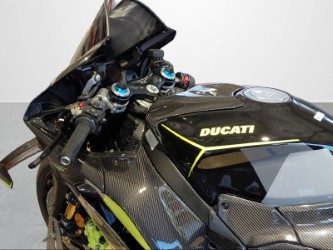 DUCATI Panigale V4 * Lamborghini Edition*-image-3