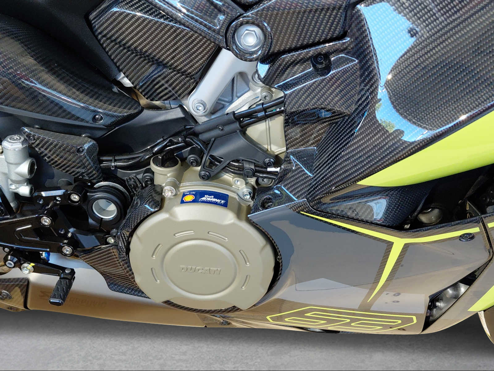 DUCATI Panigale V4 * Lamborghini Edition*-image-5
