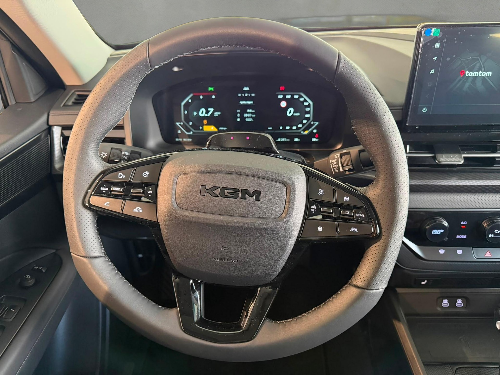 KGM-SsangYong Musso 2.2 e-XDI Titanium-image-14