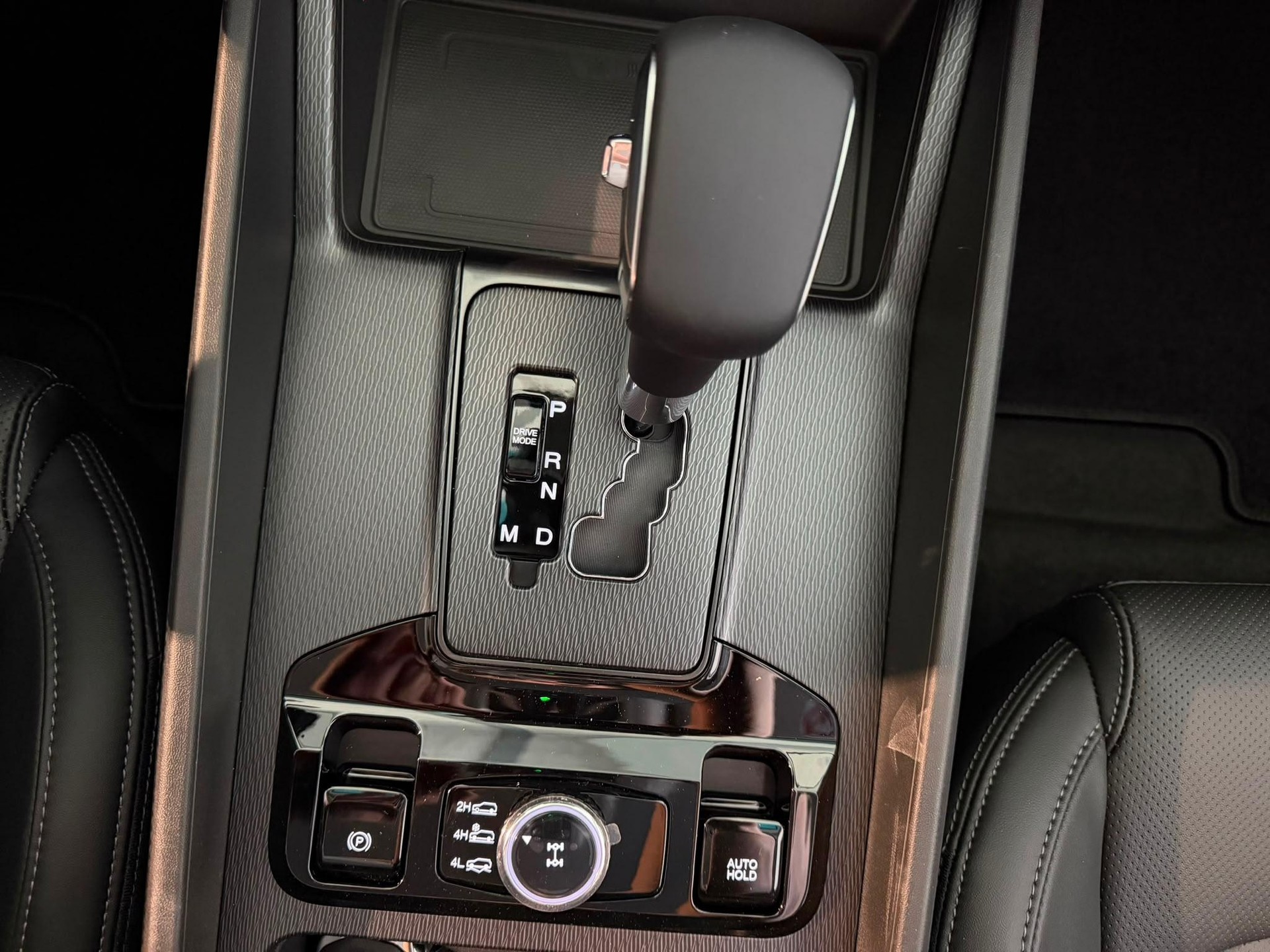 KGM-SsangYong Musso 2.2 e-XDI Titanium-image-22