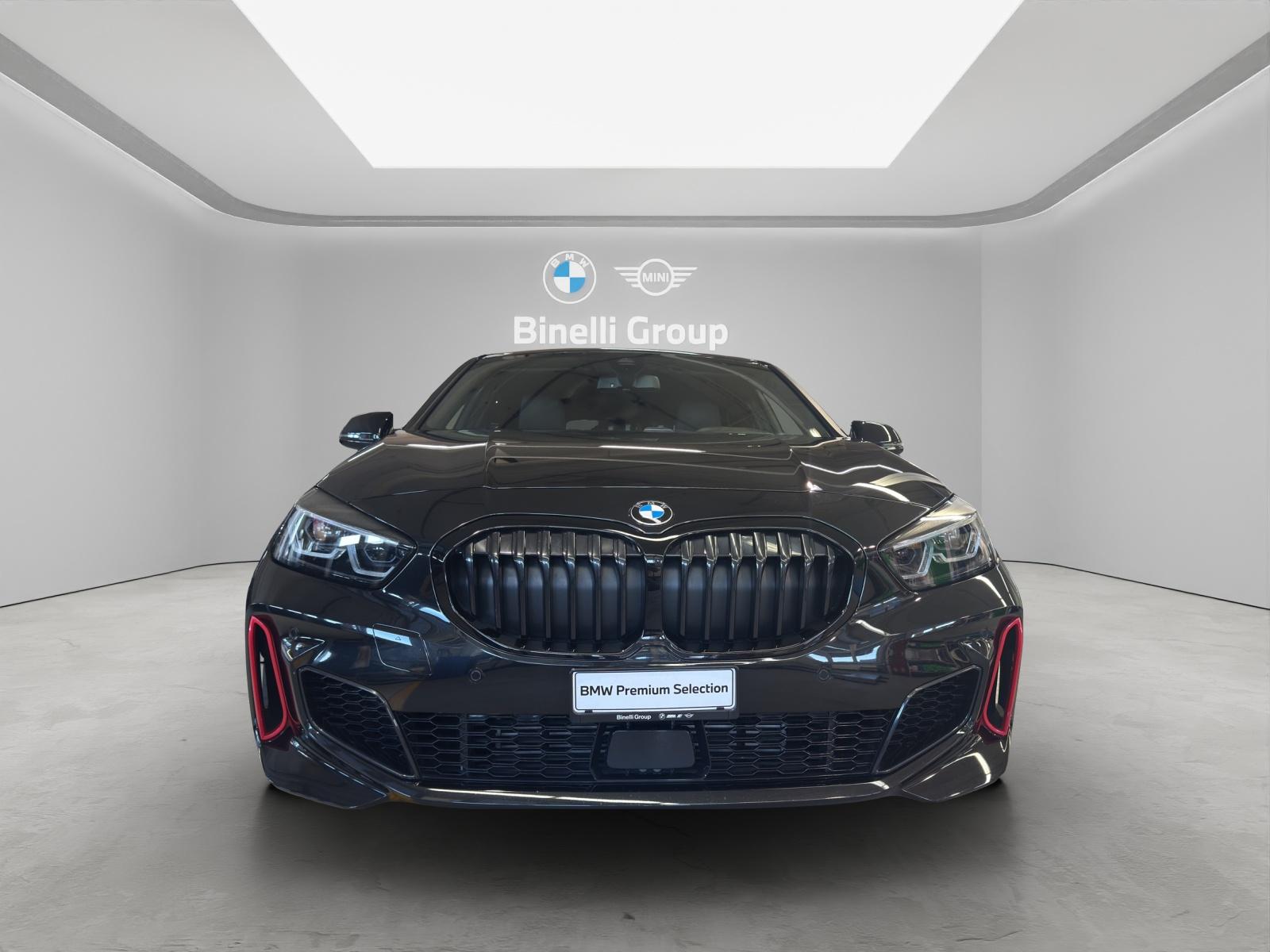 BMW 128ti-showroom-element-1