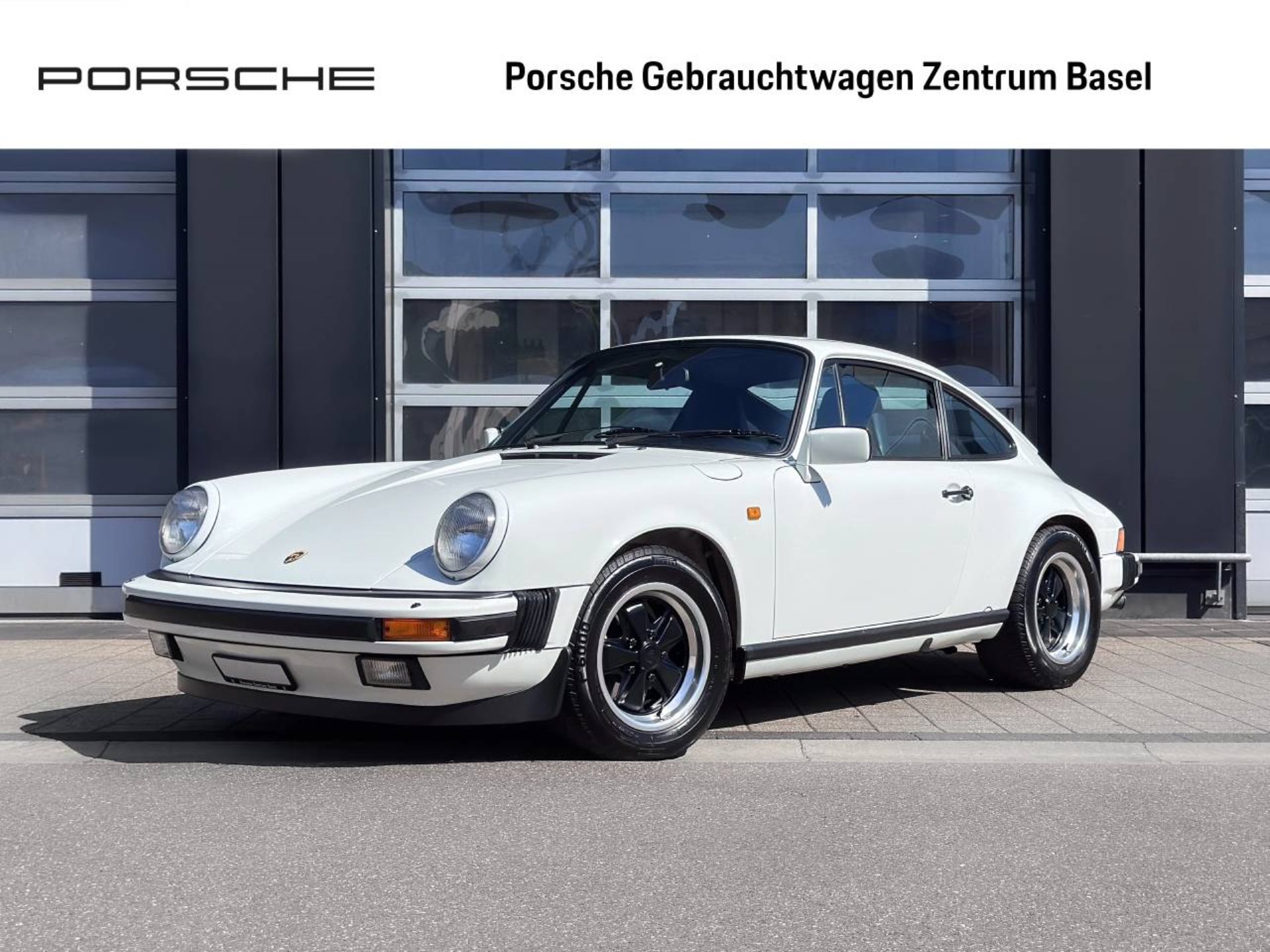 PORSCHE 911 Carrera Coupé