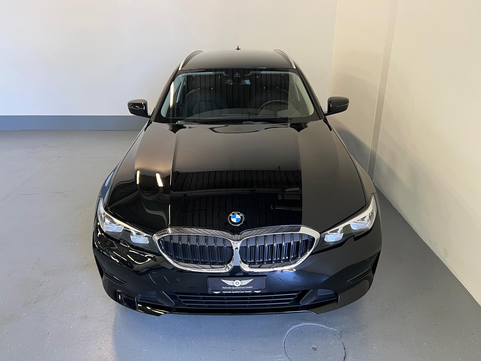 BMW 320d xDrive 48V Touring Steptronic-showroom-element-3