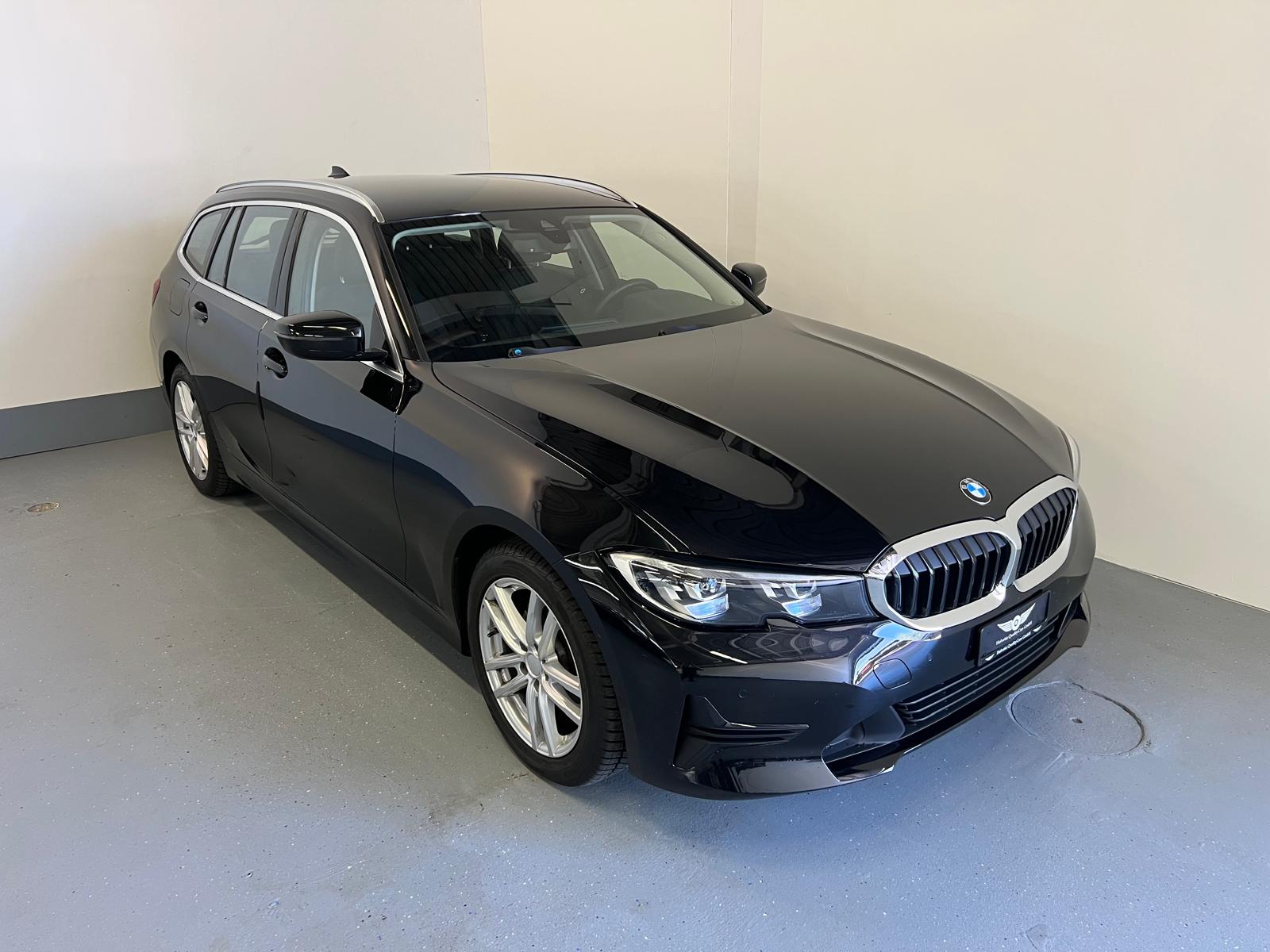BMW 320d xDrive 48V Touring Steptronic-showroom-element-1
