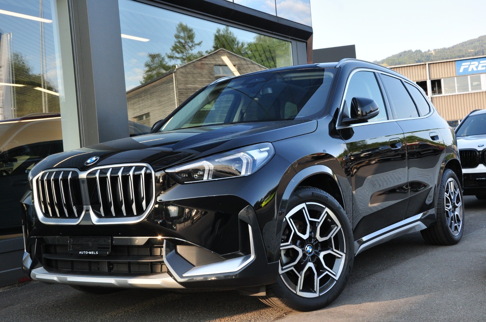 BMW X1 xDrive 20d 48V M Sport Pro-showroom-element-2