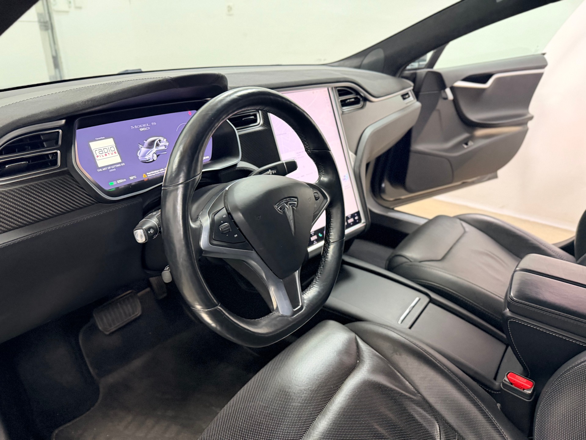 TESLA Model S 90 D 524 PS-image-7