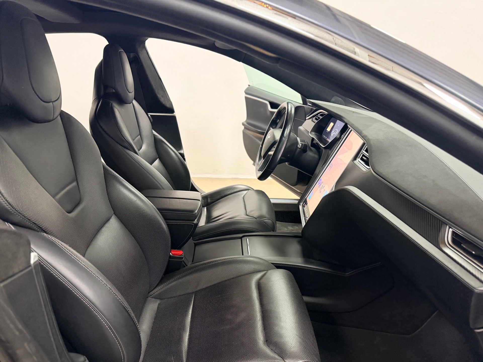 TESLA Model S 90 D 524 PS-image-5