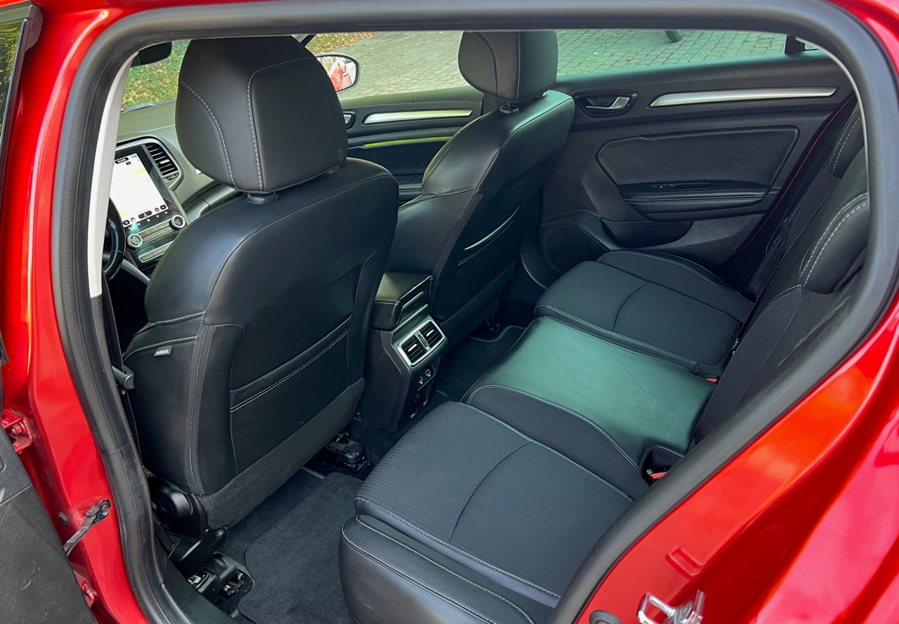 RENAULT Mégane Grandtour 1.5 dCi Business EDC-image-8