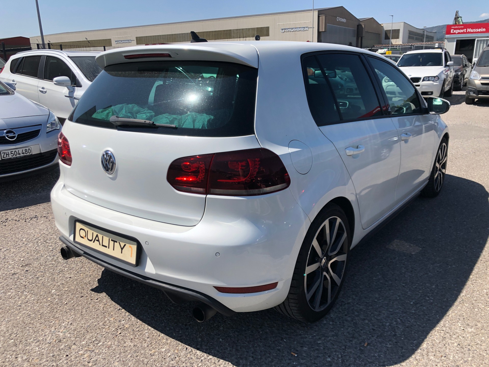 VW Golf 2.0 TSI GTI Adidas-showroom-element-3