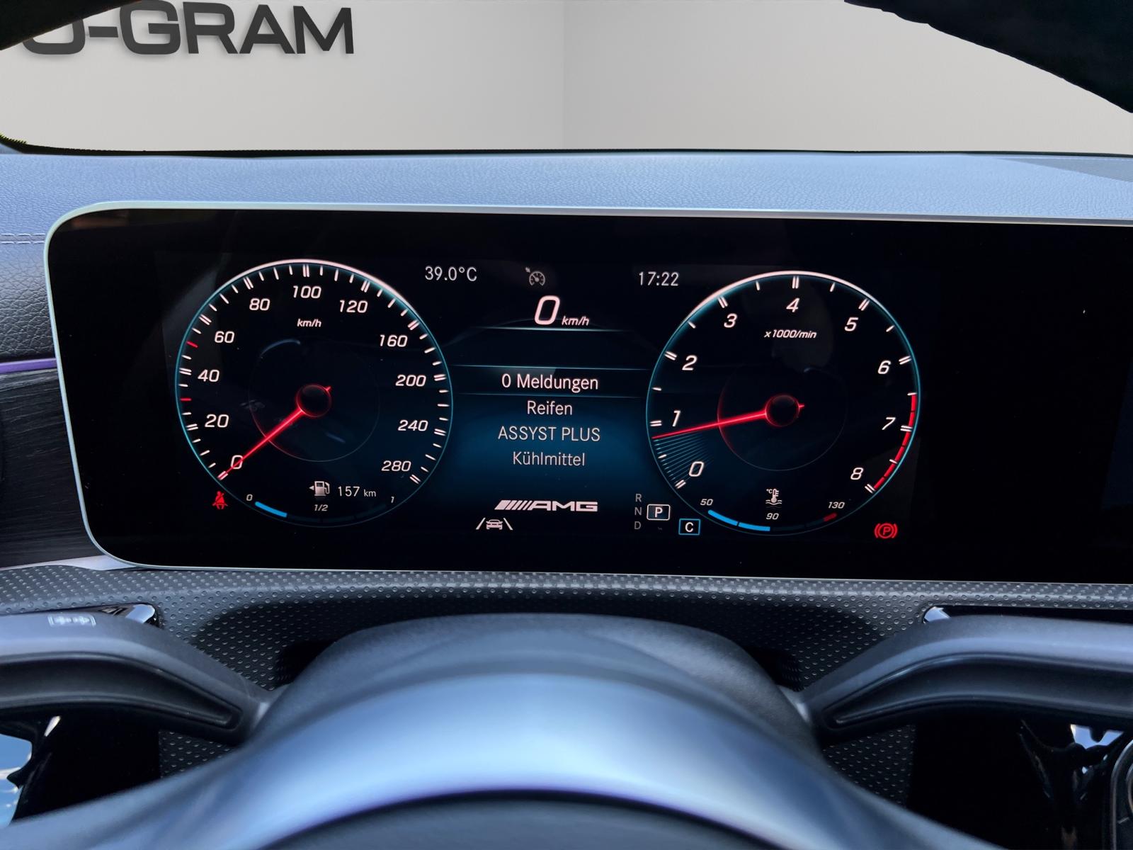 MERCEDES-BENZ A 35 AMG 4Matic Speedshift-image-16