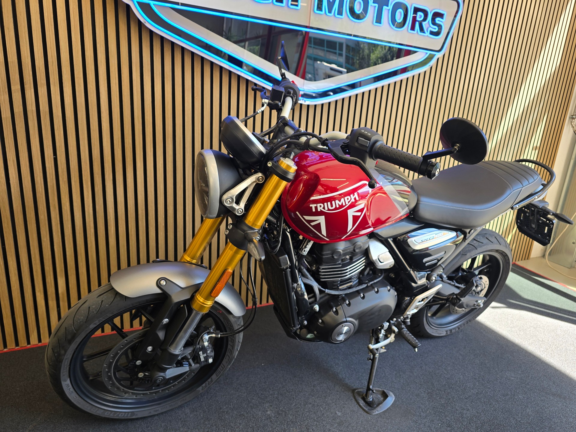 TRIUMPH Speed 400-image-9