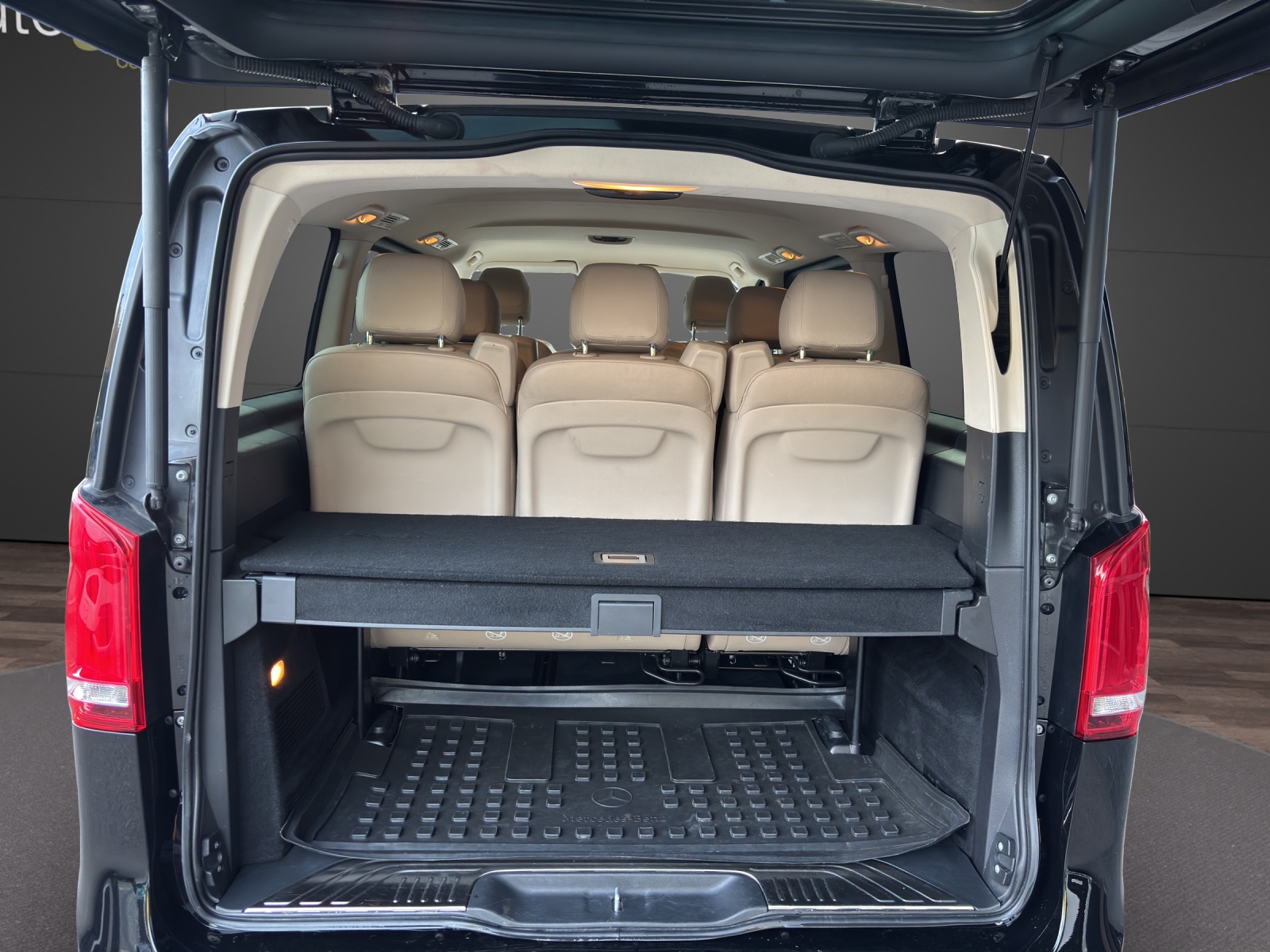 MERCEDES-BENZ V 250 d lang Avantgarde 4Matic G-Tronic-image-12