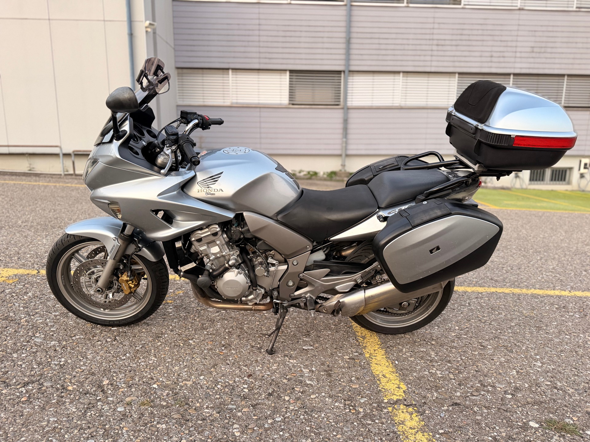 HONDA CBF 1000 ABS-image-0