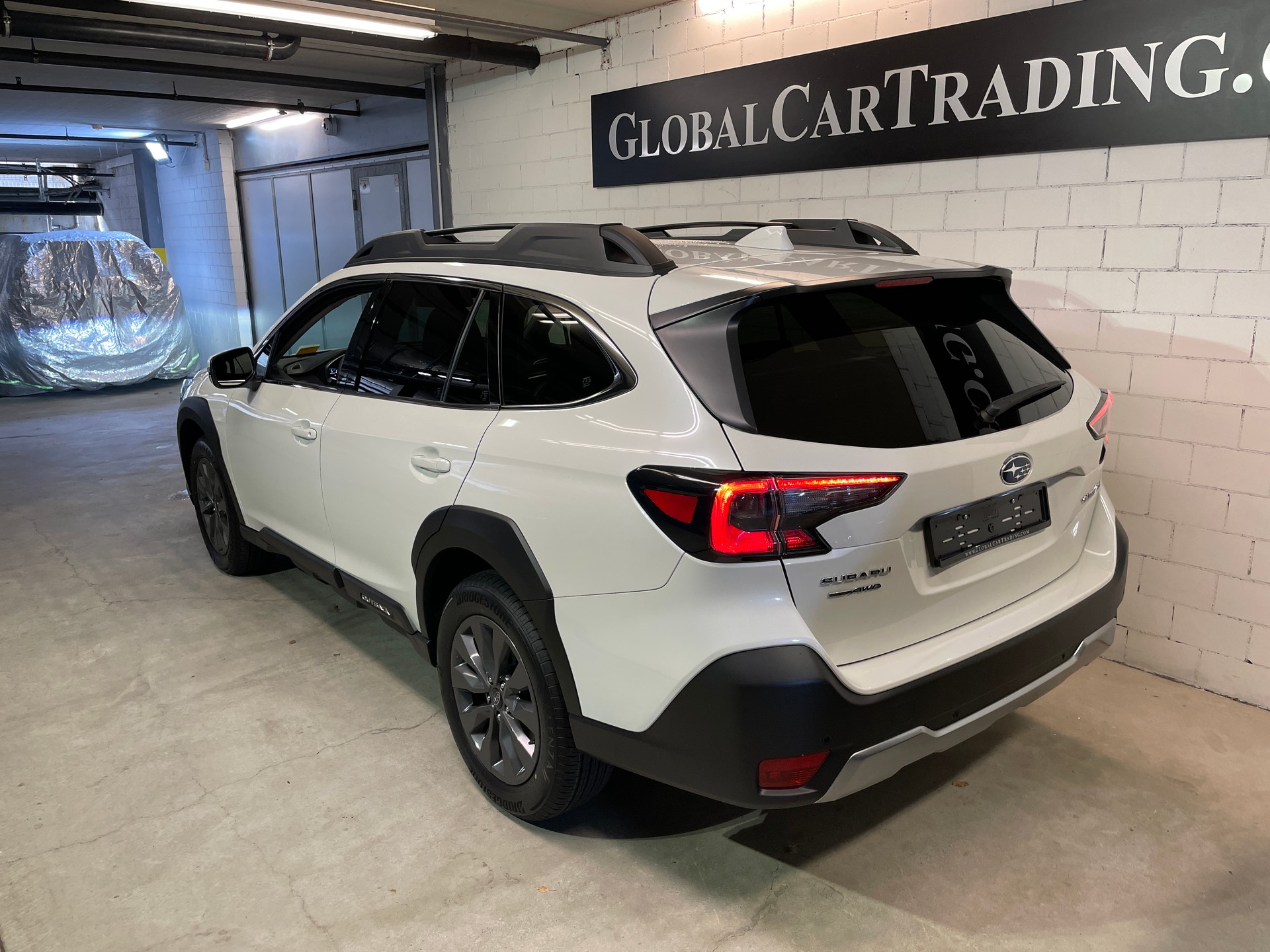 SUBARU Outback 2.5i Advantage AWD Lineartronic mit AHK-showroom-element-3