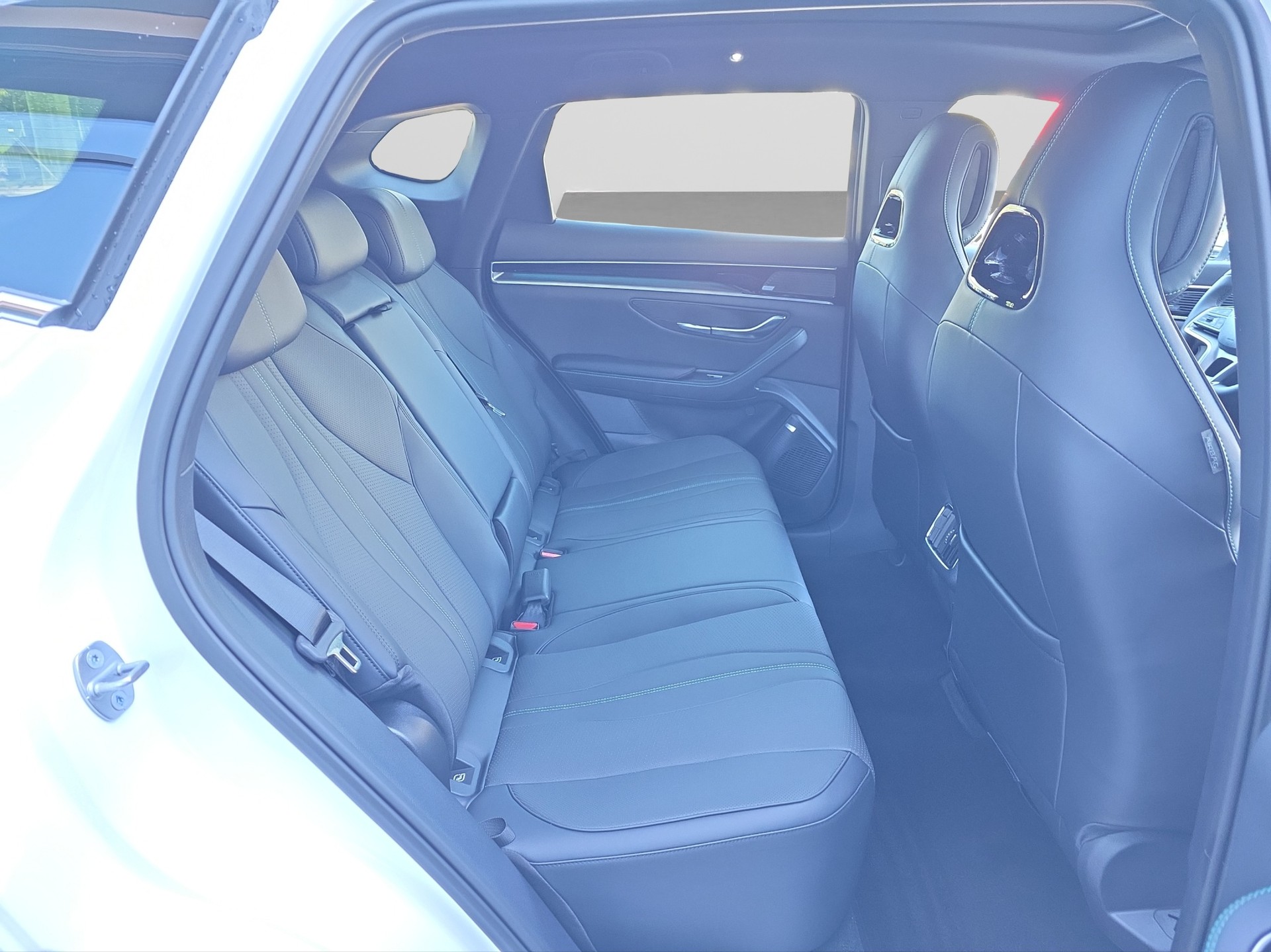 BYD Seal U DM-i Comfort-image-12