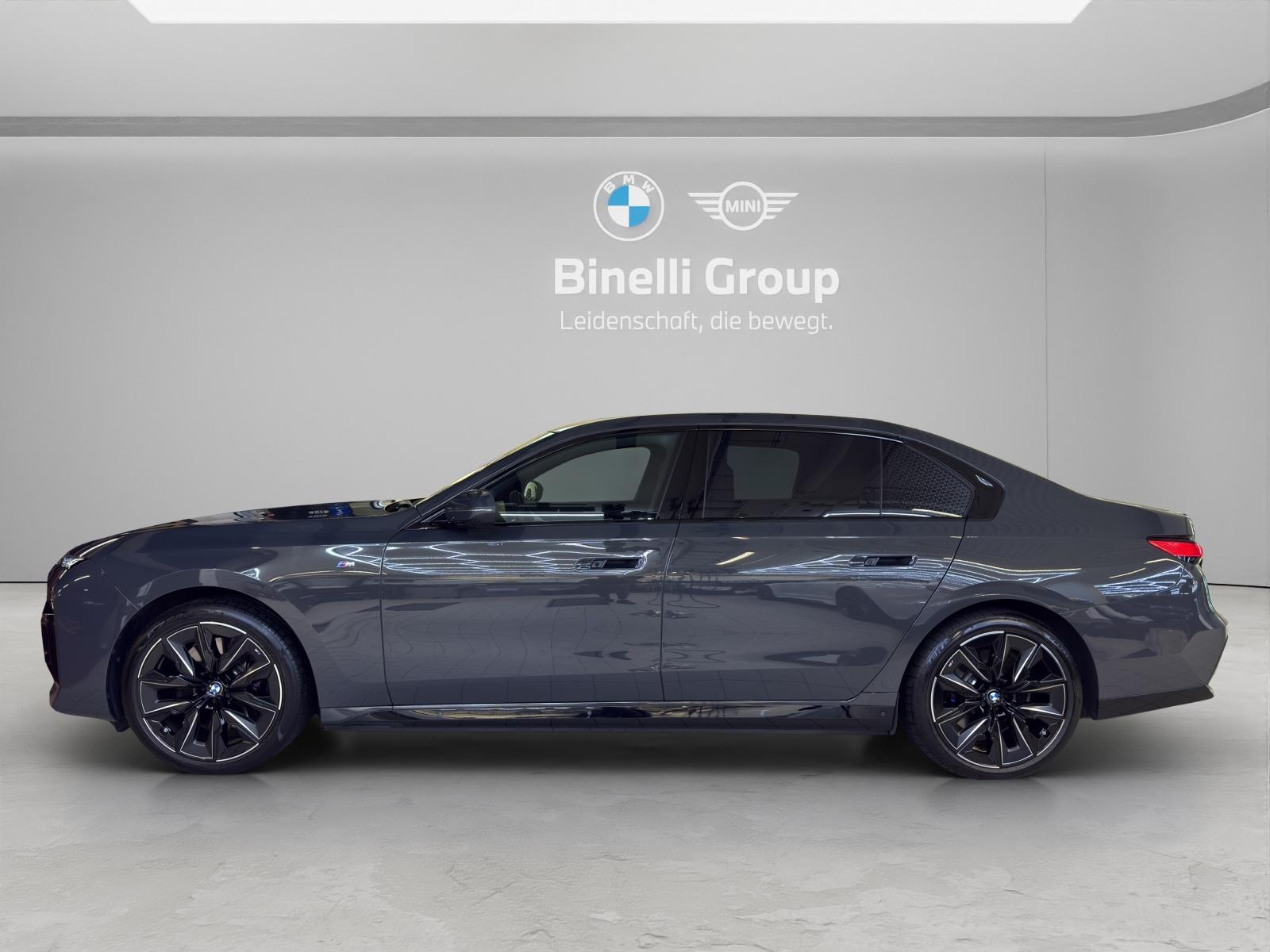 BMW i7 G70 xDrive60 M-SportPaketPro-showroom-element-2