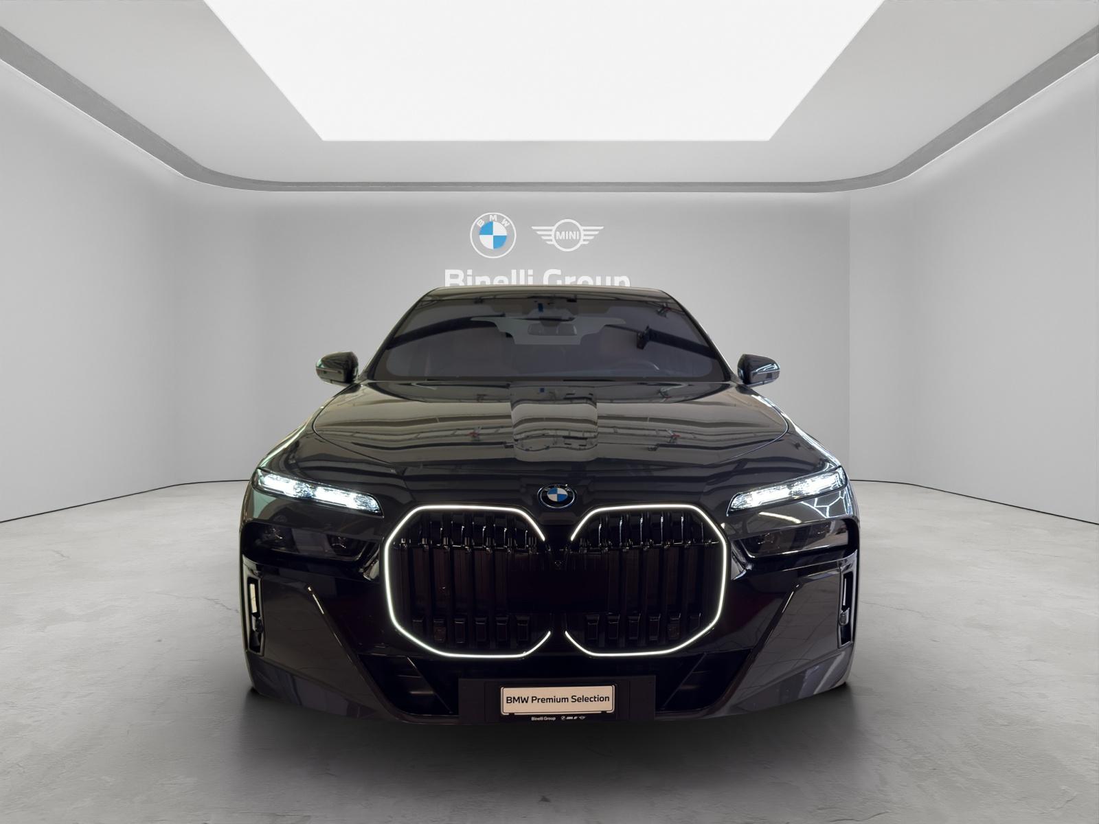 BMW i7 G70 xDrive60 M-SportPaketPro-image-8