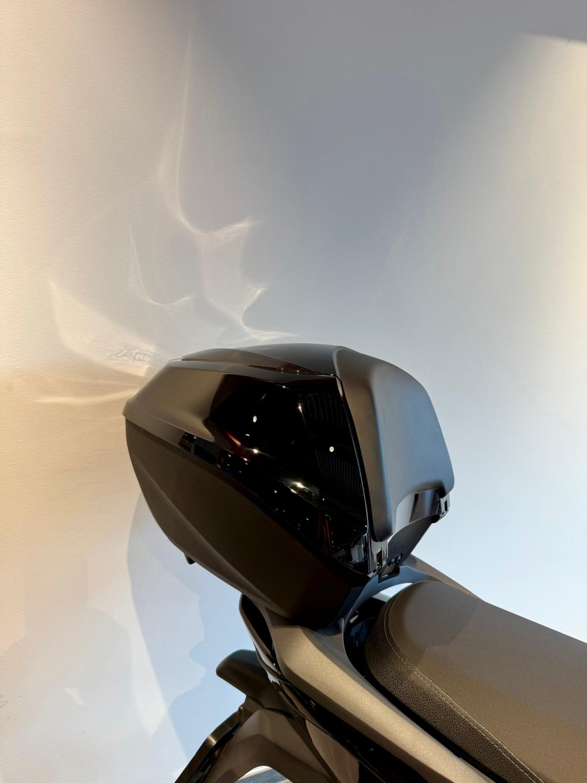 HONDA SH 350 Sporty Smart Top Box-image-3