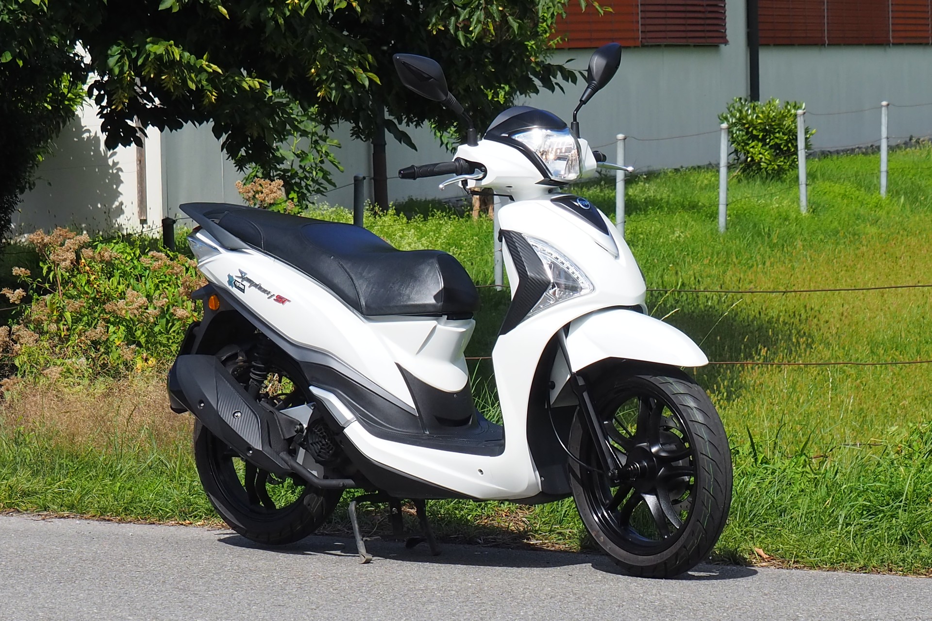 SYM Symphony ST 125 i AC-image-2