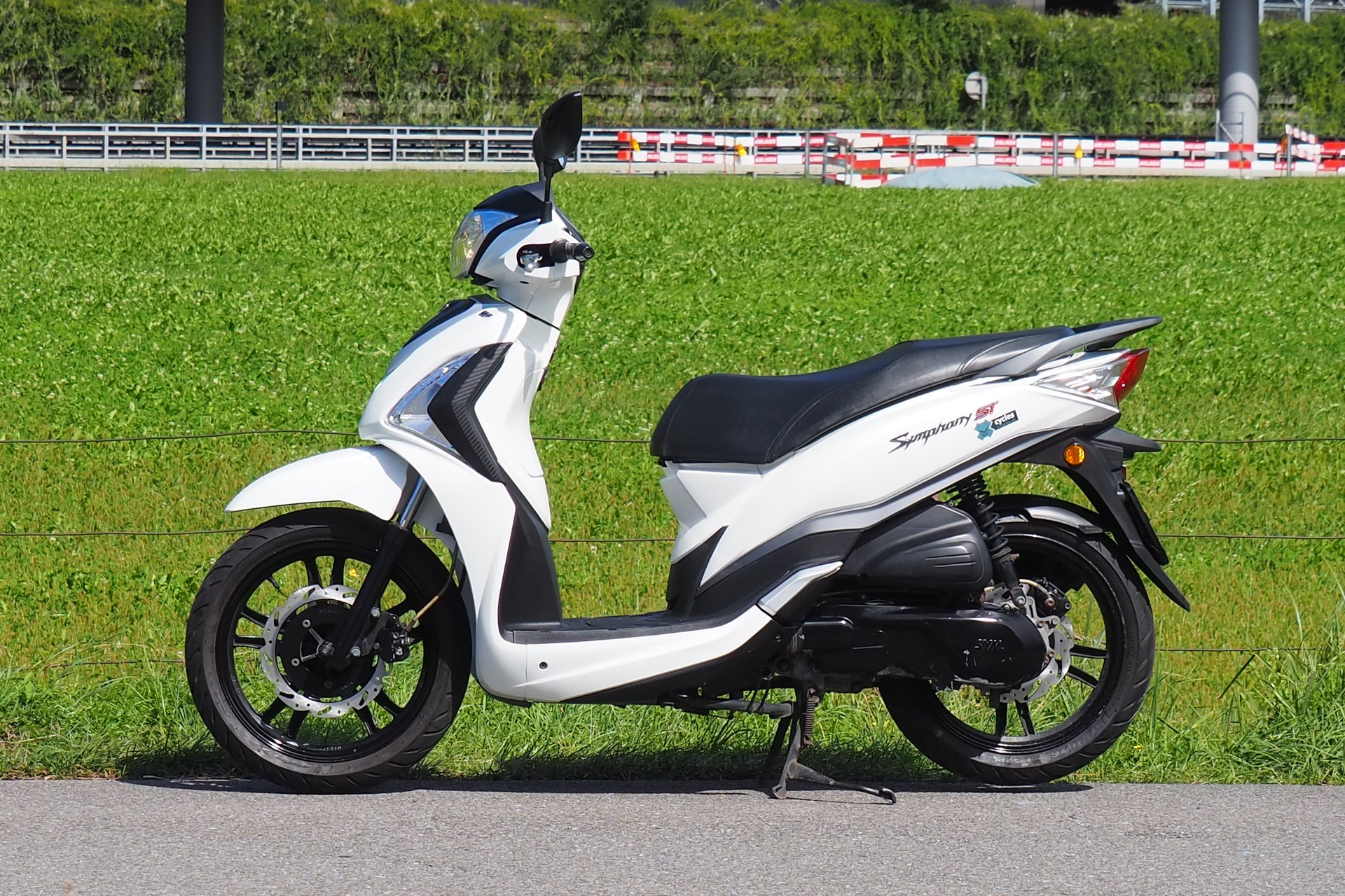 SYM Symphony ST 125 i AC-image-1