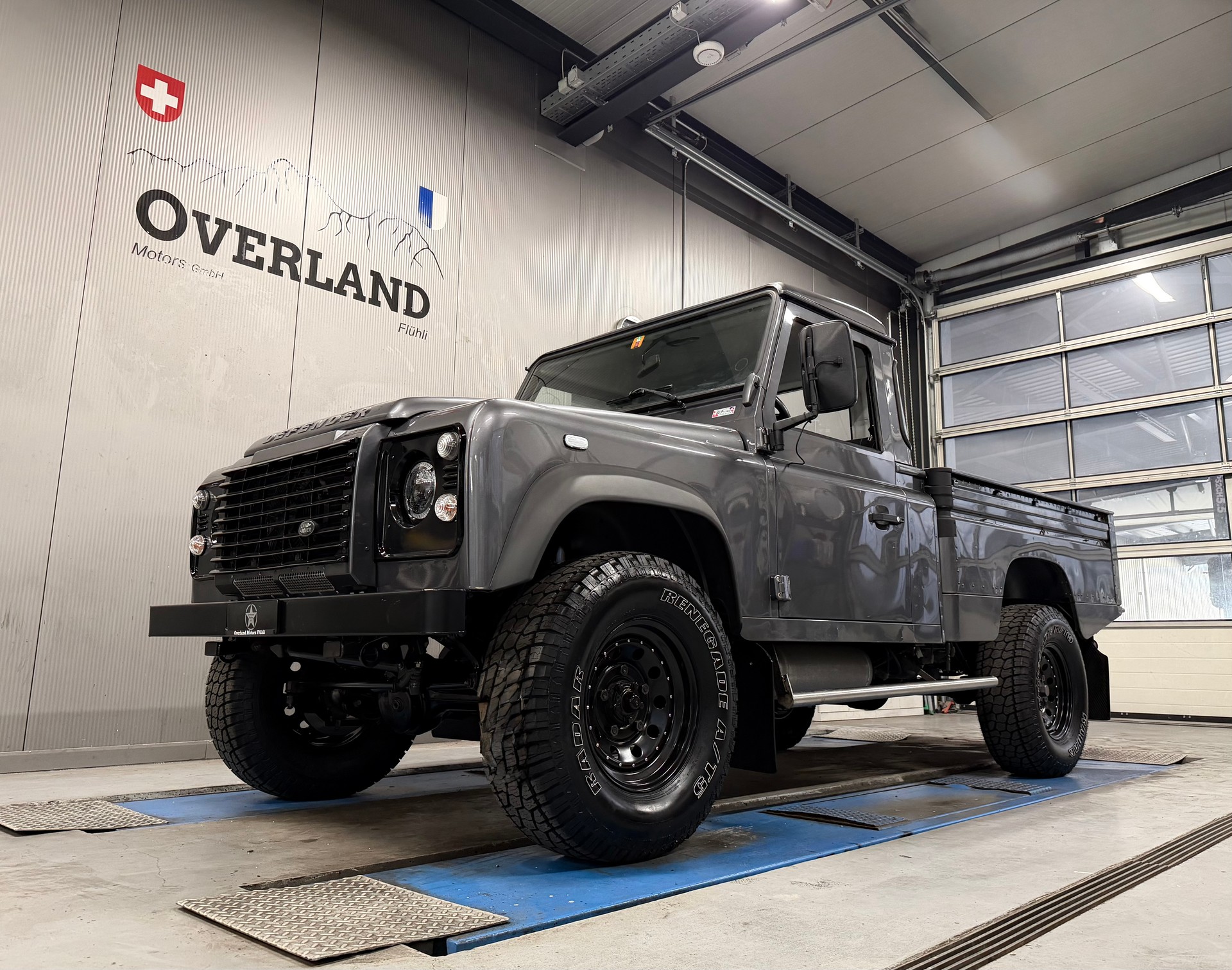 LAND ROVER 130