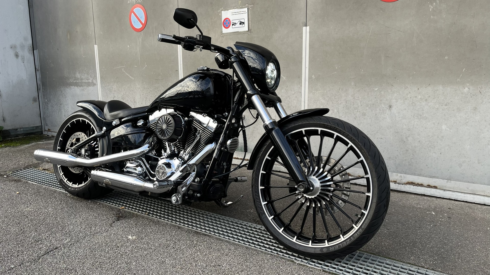 HARLEY-DAVIDSON FXSB Breakout 103 ABS-image-11