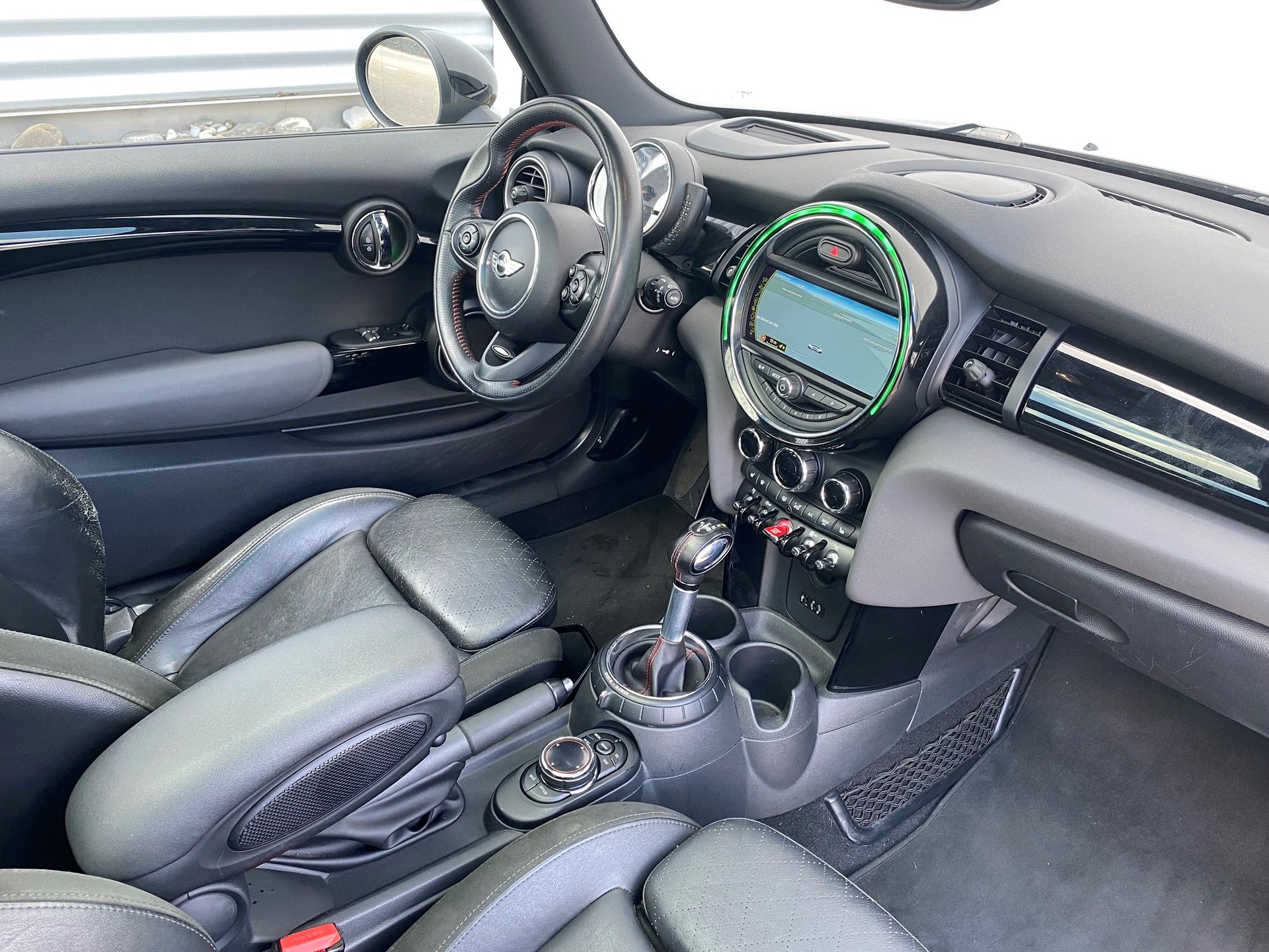 MINI Cooper S Steptronic-image-12