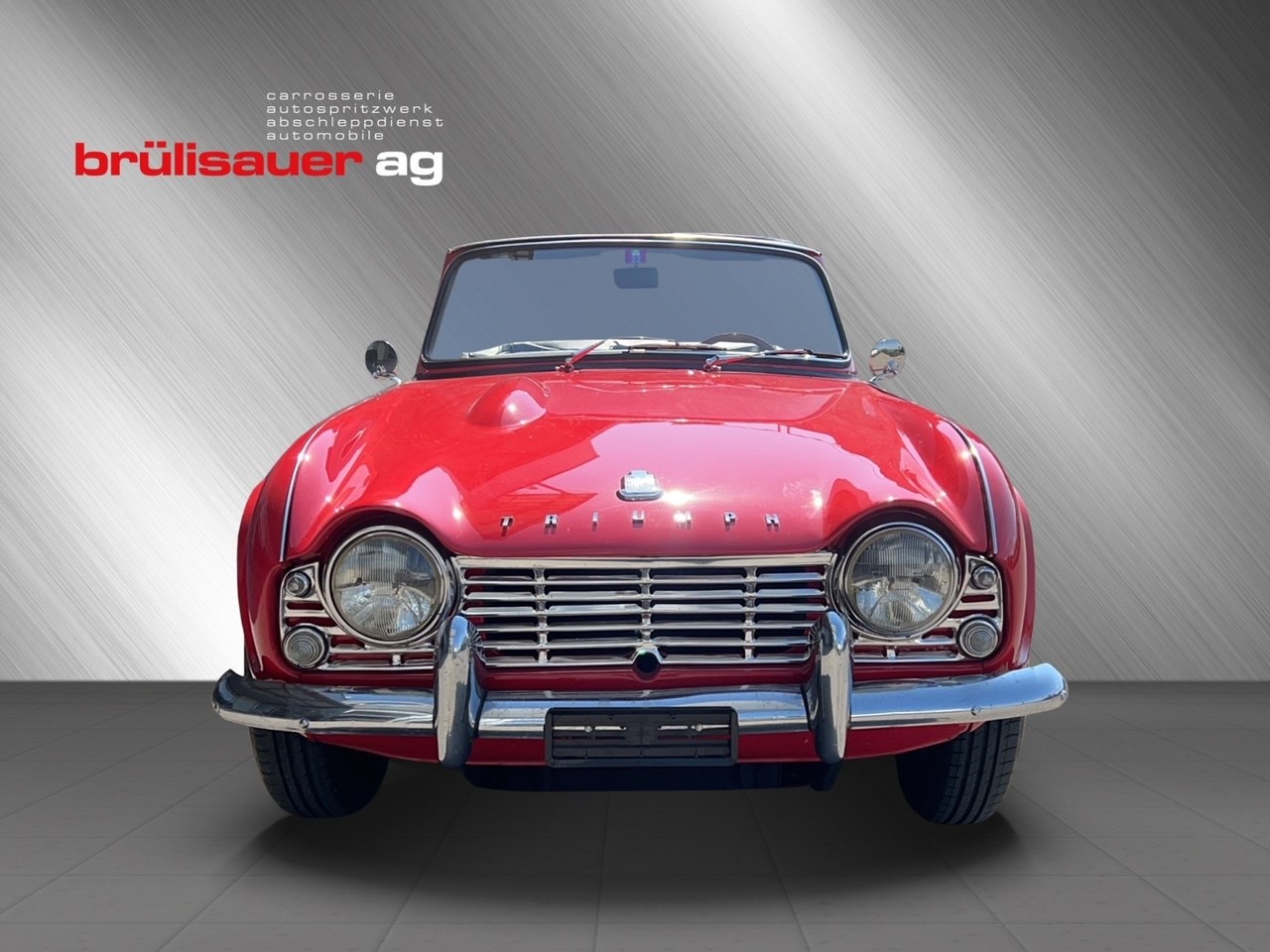 TRIUMPH TR4-showroom-element-1