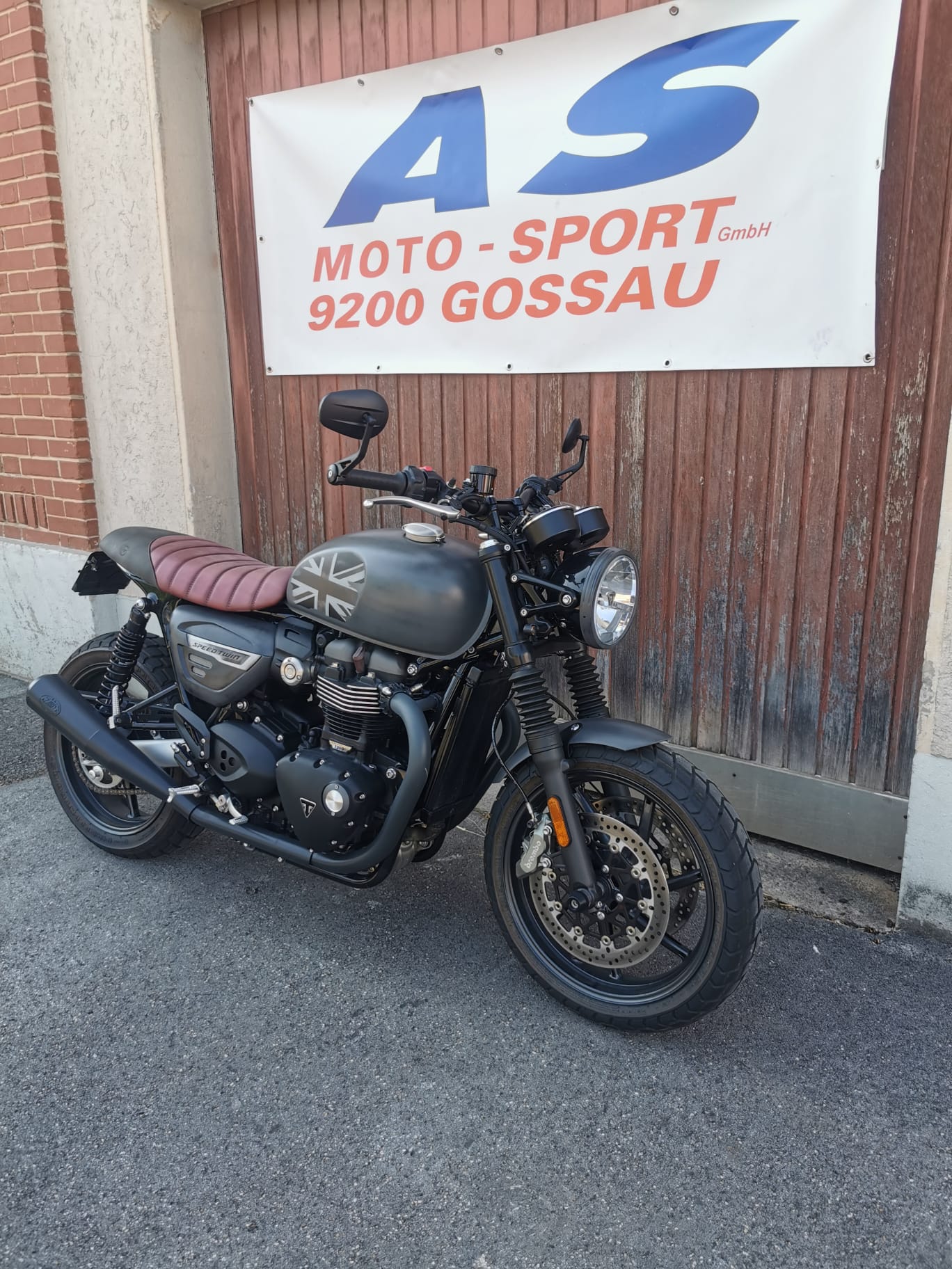 TRIUMPH Speed Twin 1200-image-1
