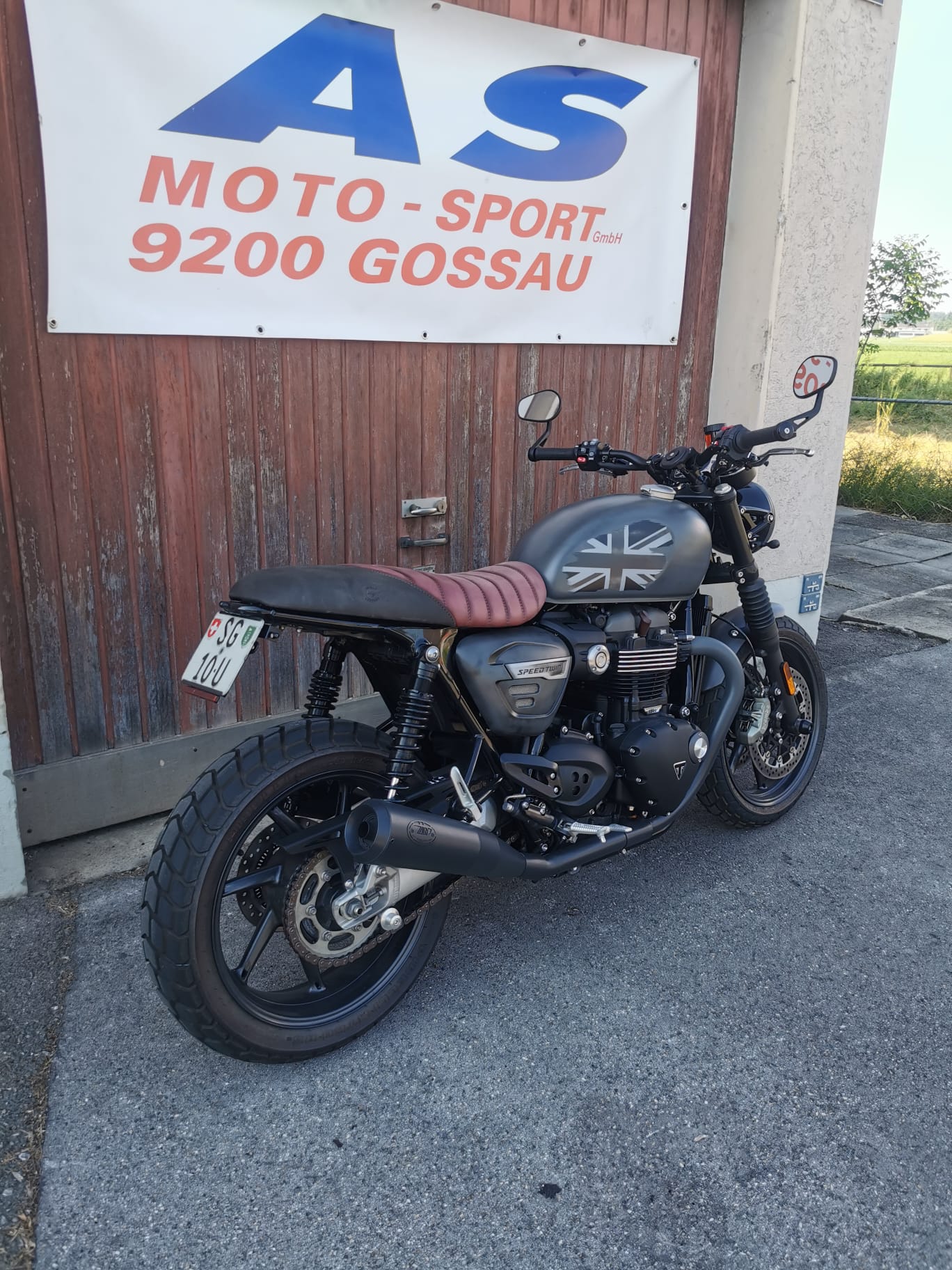 TRIUMPH Speed Twin 1200-image-2