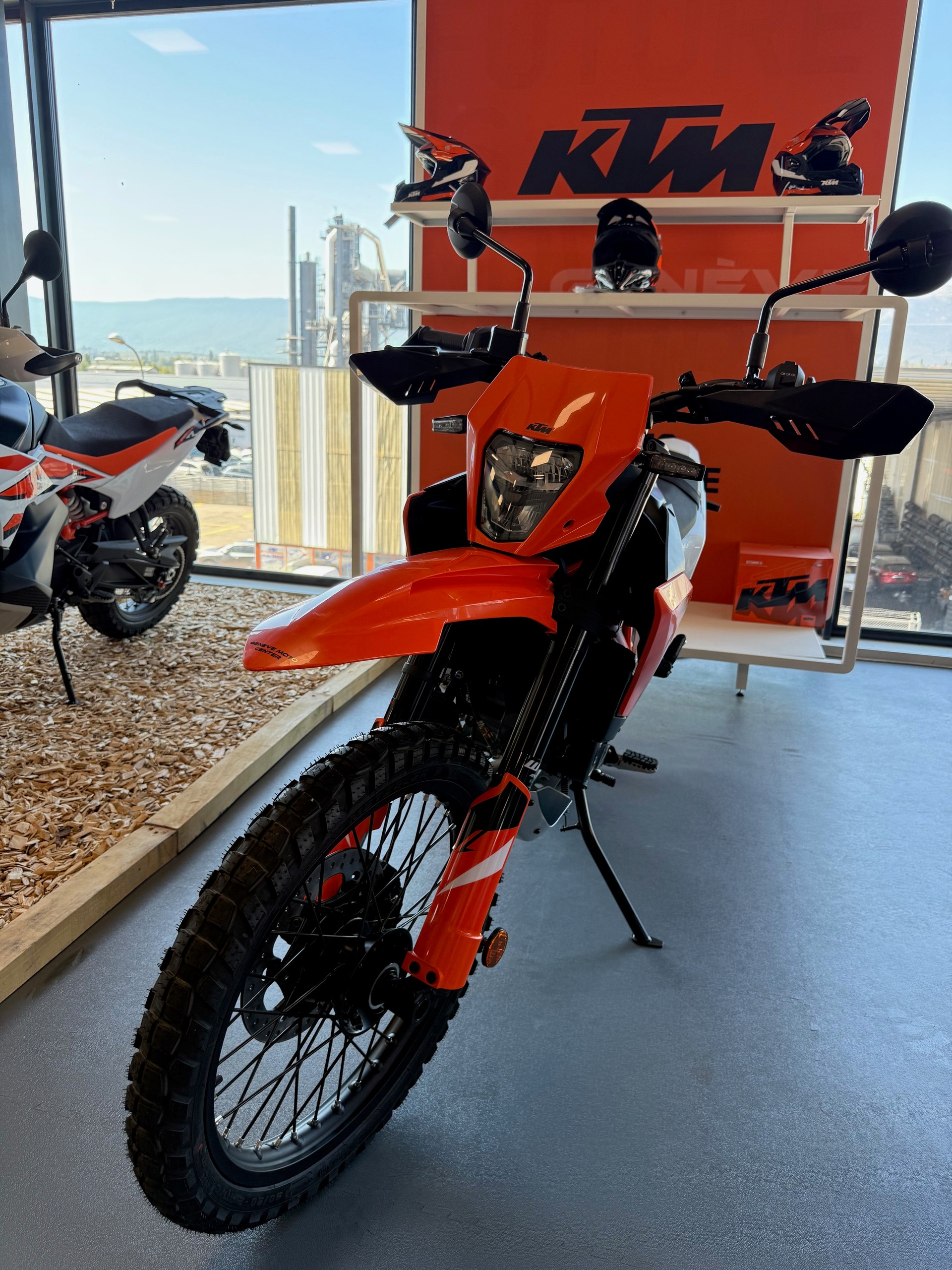 KTM 390 Enduro R-image-3