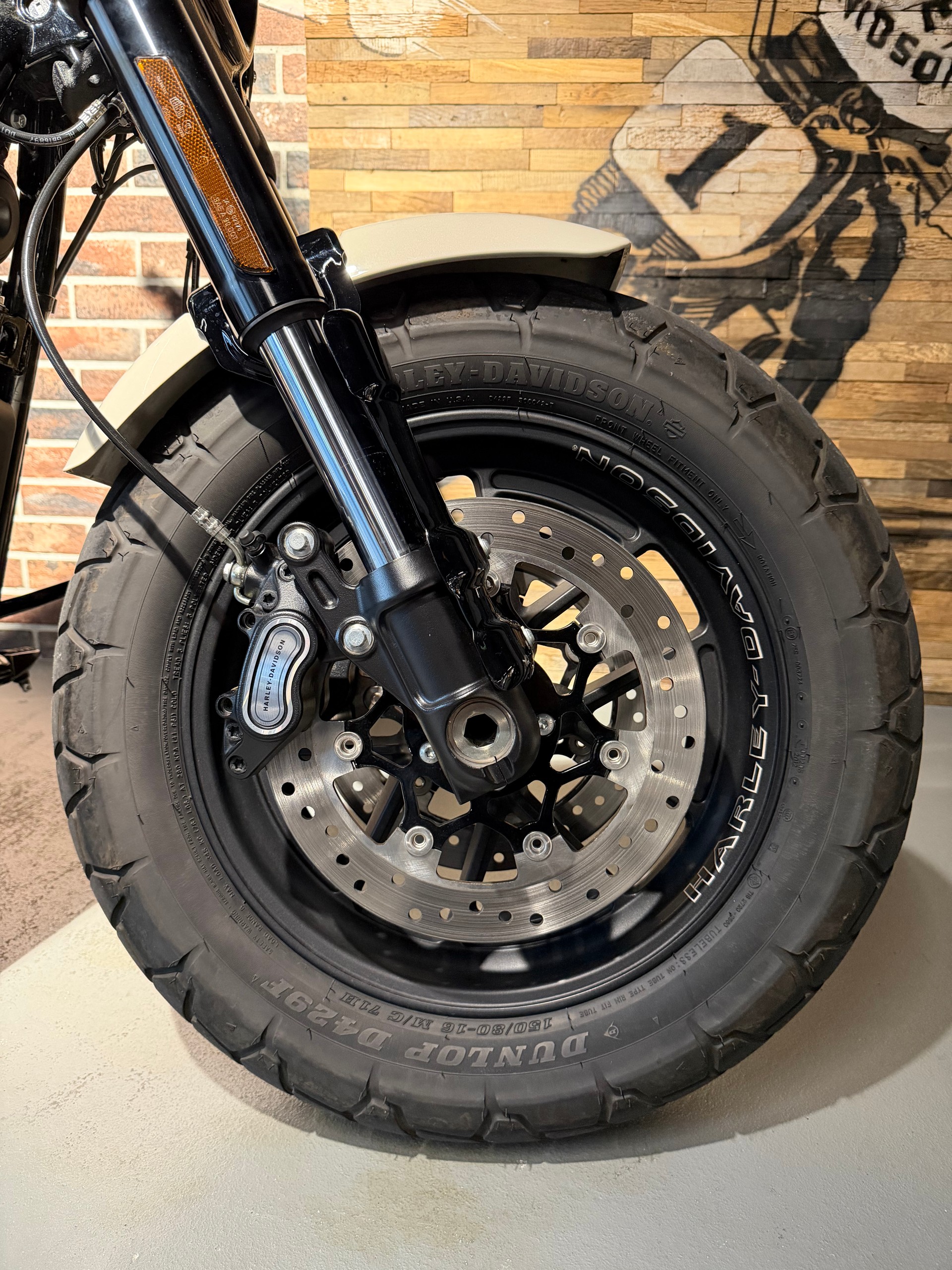 HARLEY-DAVIDSON FXFBS Fat Bob 114-image-14