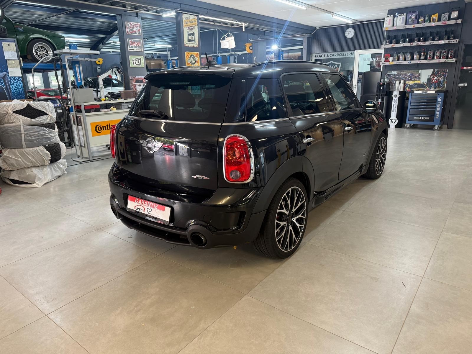 MINI Countryman John Cooper Works ALL4 Steptronic-image-5