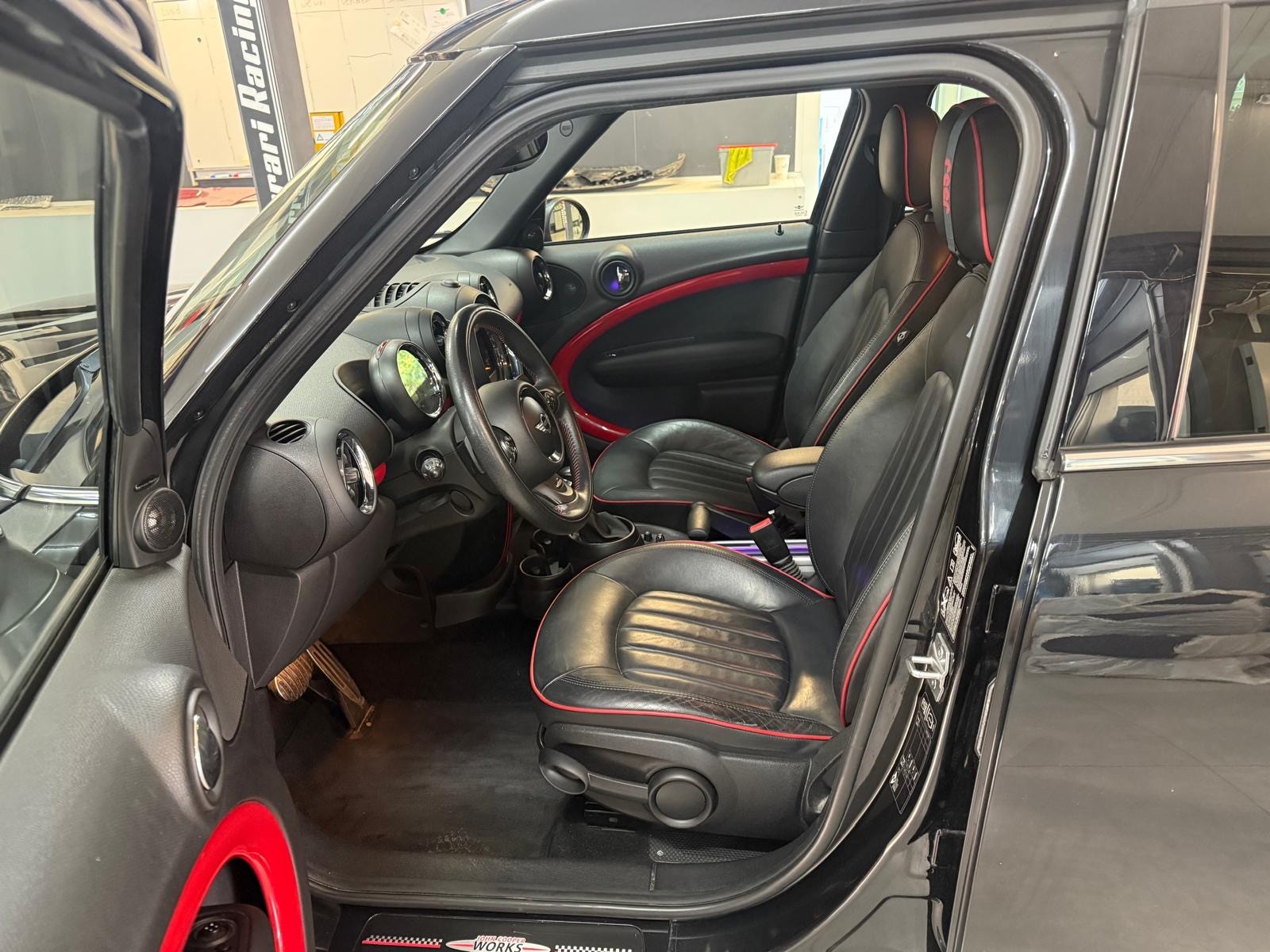 MINI Countryman John Cooper Works ALL4 Steptronic-image-8