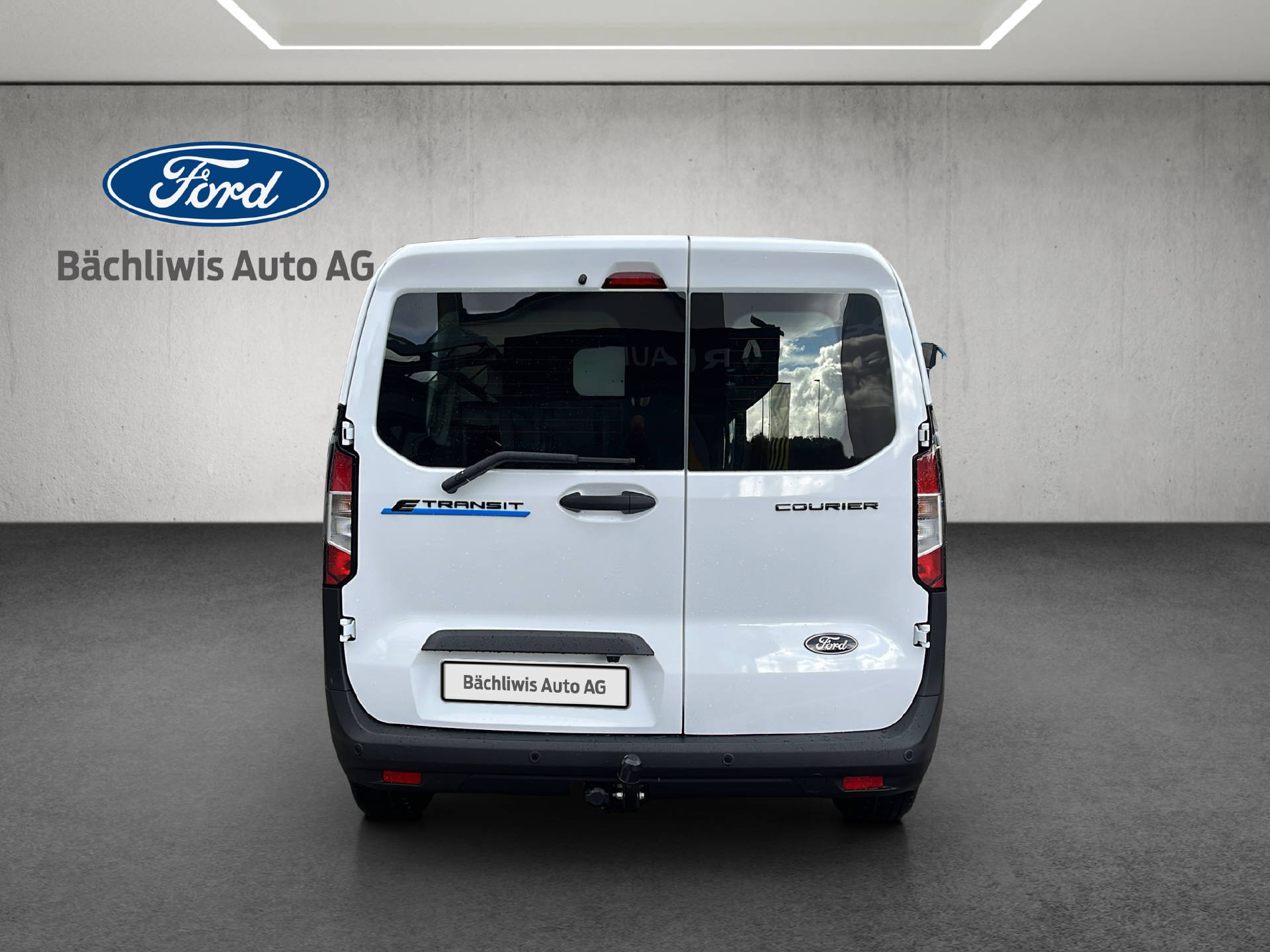 FORD E-Transit Courier Van Trend-showroom-element-3