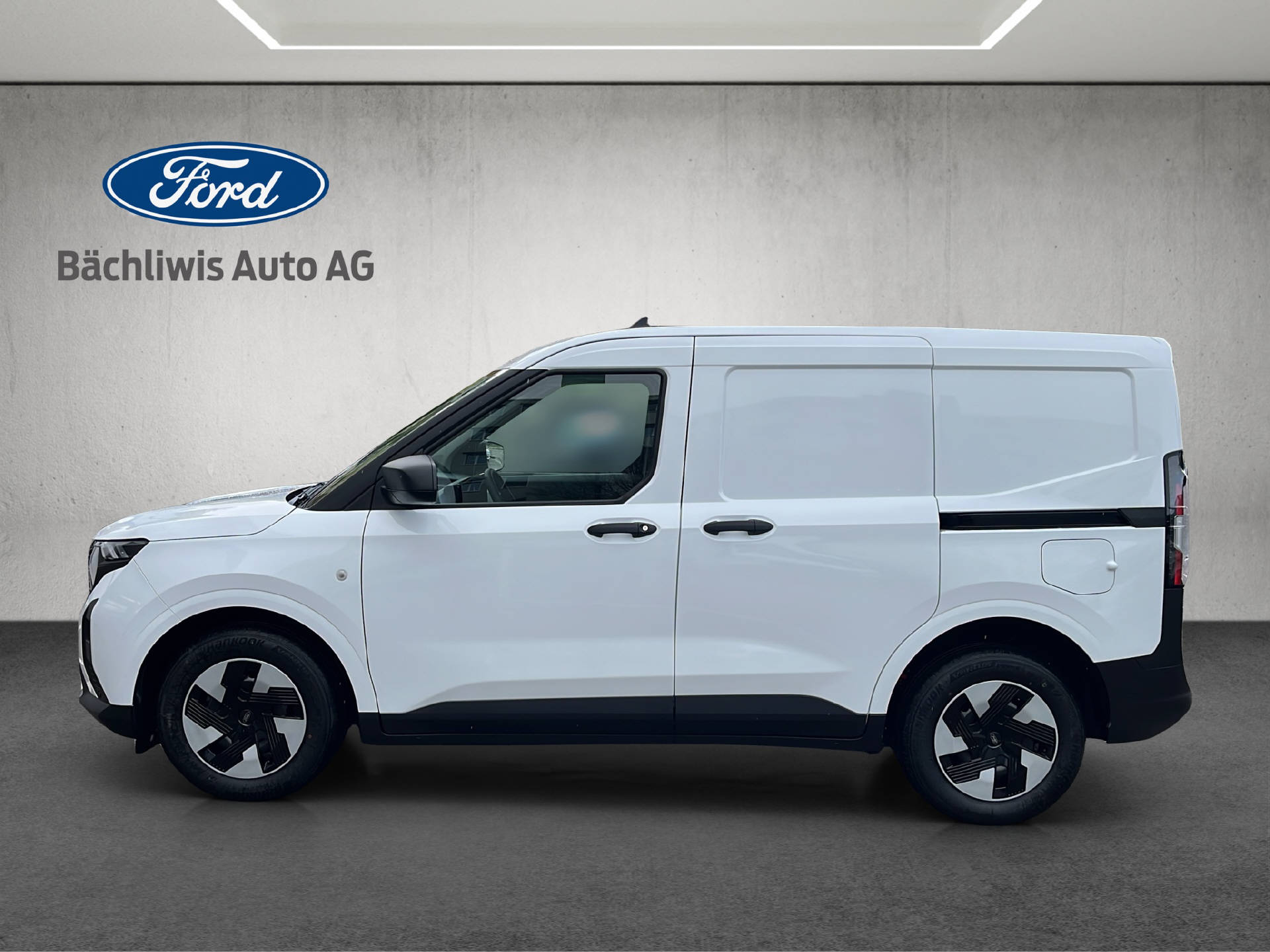 FORD E-Transit Courier Van Trend-showroom-element-1