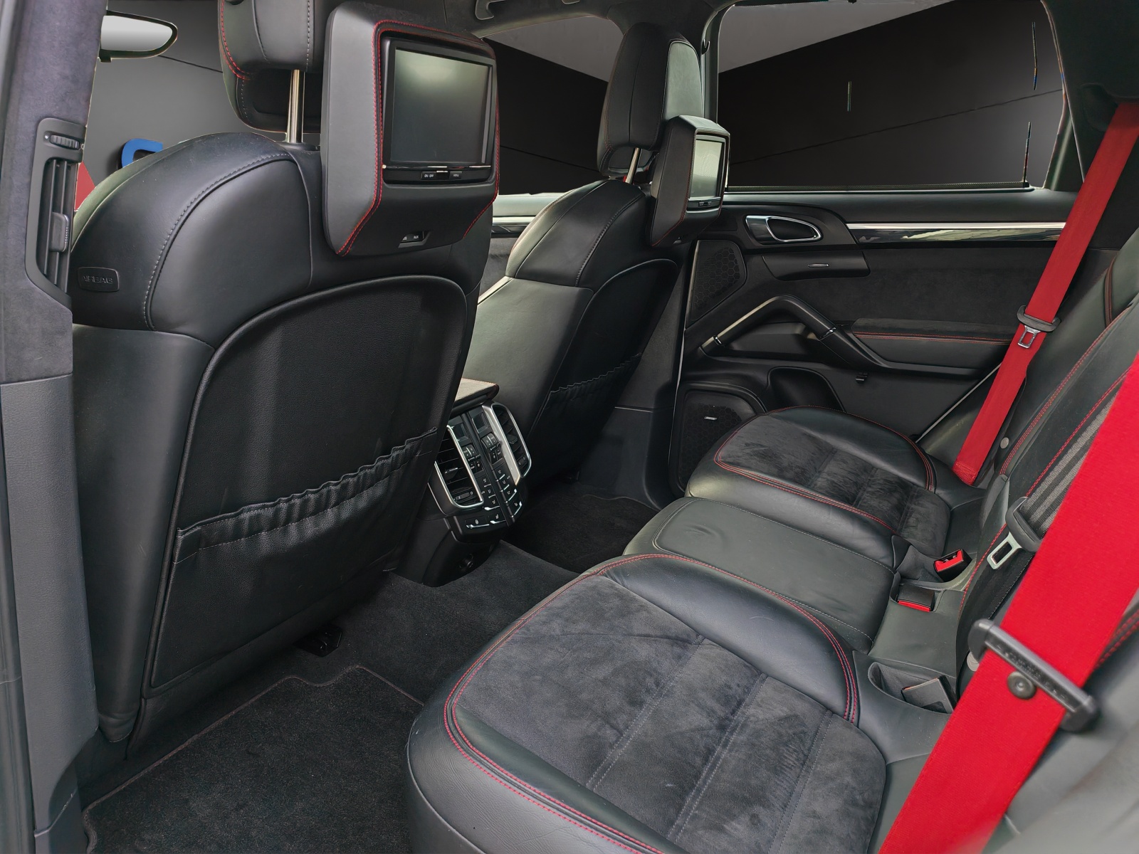 PORSCHE Cayenne GTS [Expertise du jour + Garantie 12 mois + Service & Immat. Offerts]-image-12