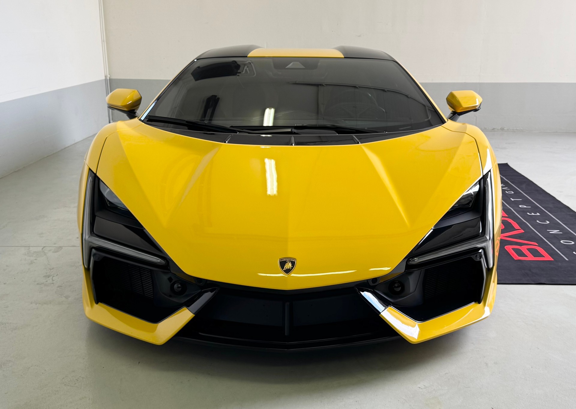 LAMBORGHINI Revuelto HPEV ## Auto CH 🇨🇭-image-2